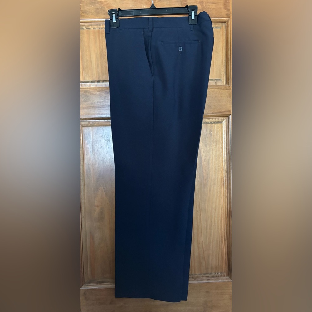 Haggar Men's Classic Navy Dress Pants